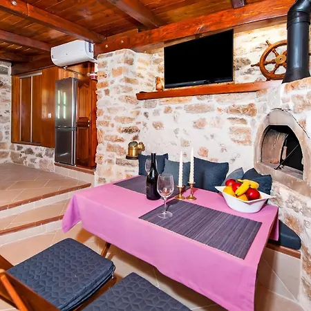 Дом отдыха Casa Campanella House Ровинь