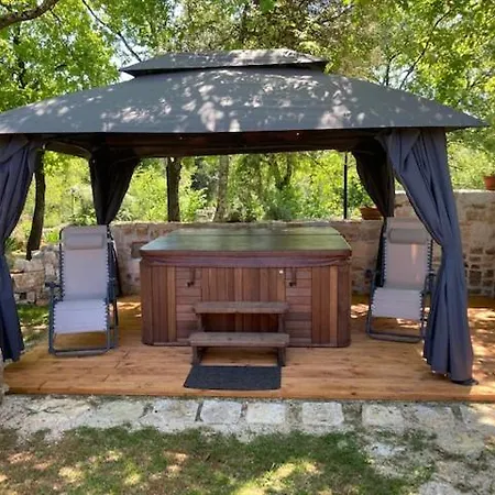 Casa Campanella House Ровинь